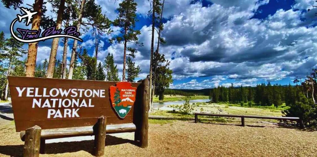 Yellowstone National Park - Best vacation spots in the USA